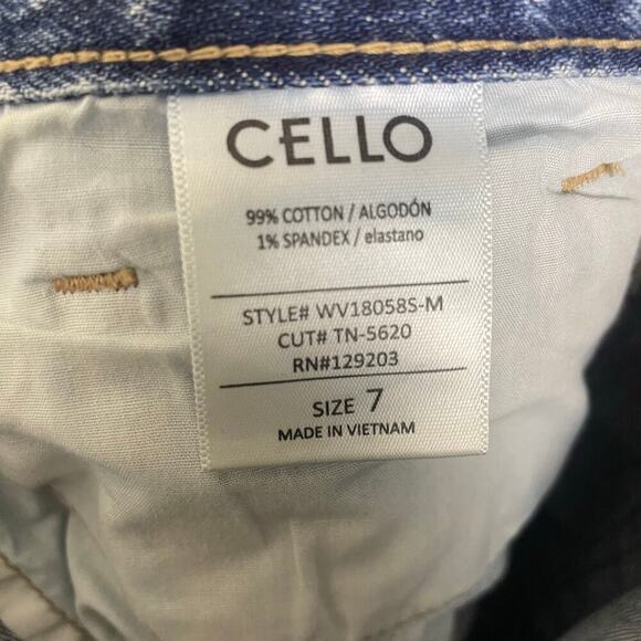 Cello Women High Rise Straight Leg Denim Jean with Heel Slit Size 7 - Picture 5 of 5